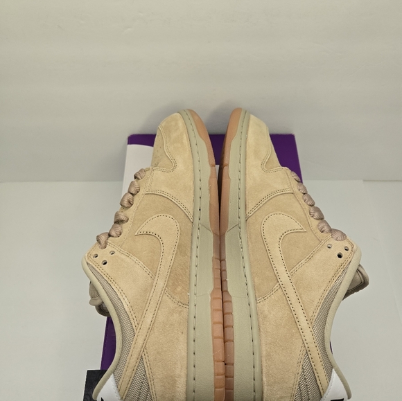 Nike SB Dunk Low - Picture 7 of 9